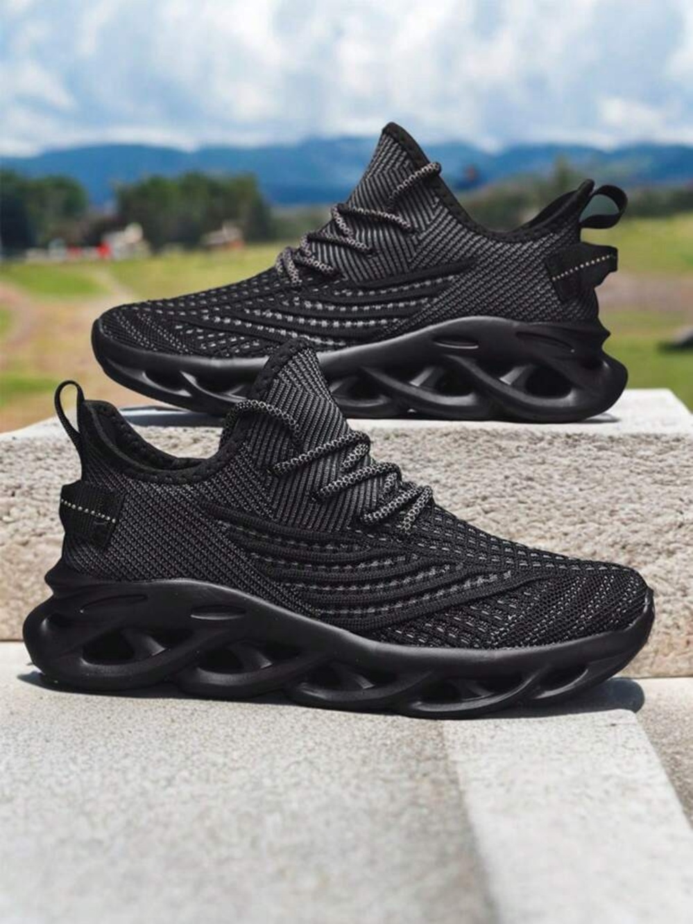 Men's Breathable Black Knit Athletic Sneakers - Sleek Performance Style